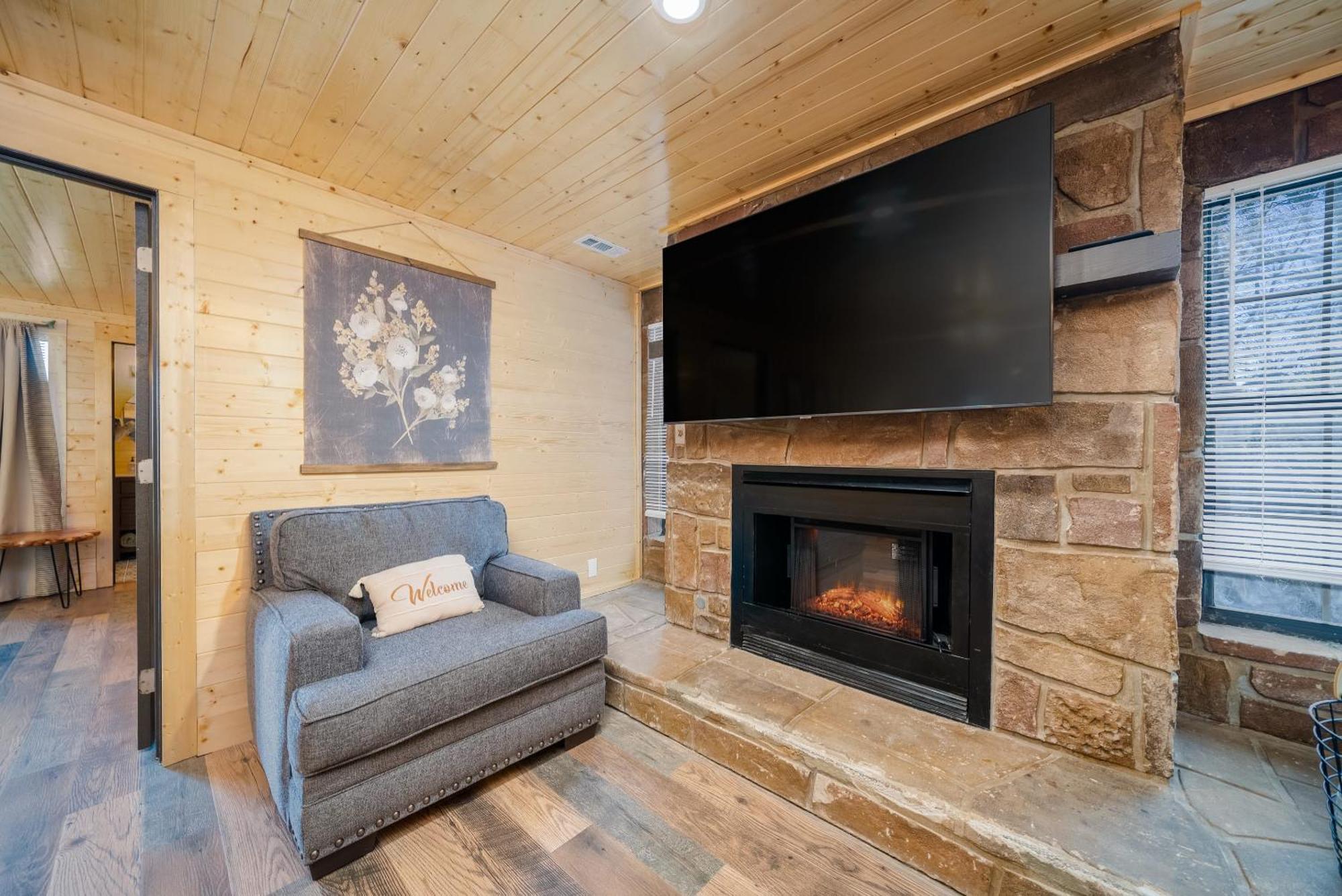 Villa Mountain Views At Dolly'S Castle Unit 4 Sevierville Esterno foto